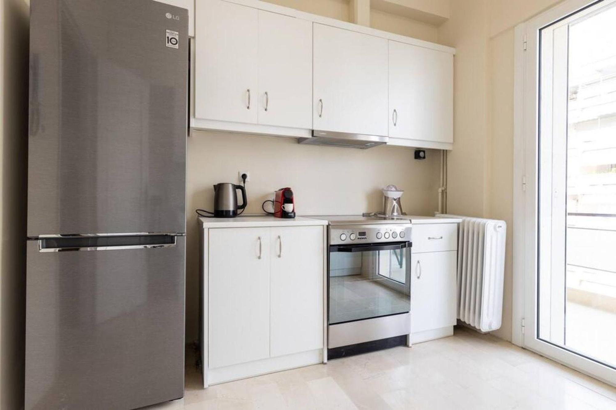 Amfitritis Family Lux Apartment At Palaio Faliro 아테네 외부 사진