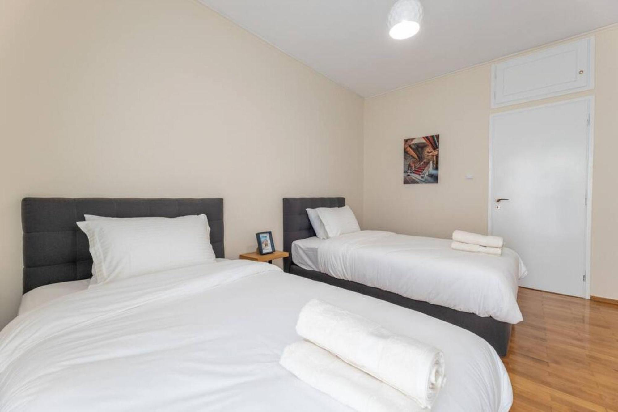 Amfitritis Family Lux Apartment At Palaio Faliro 아테네 외부 사진