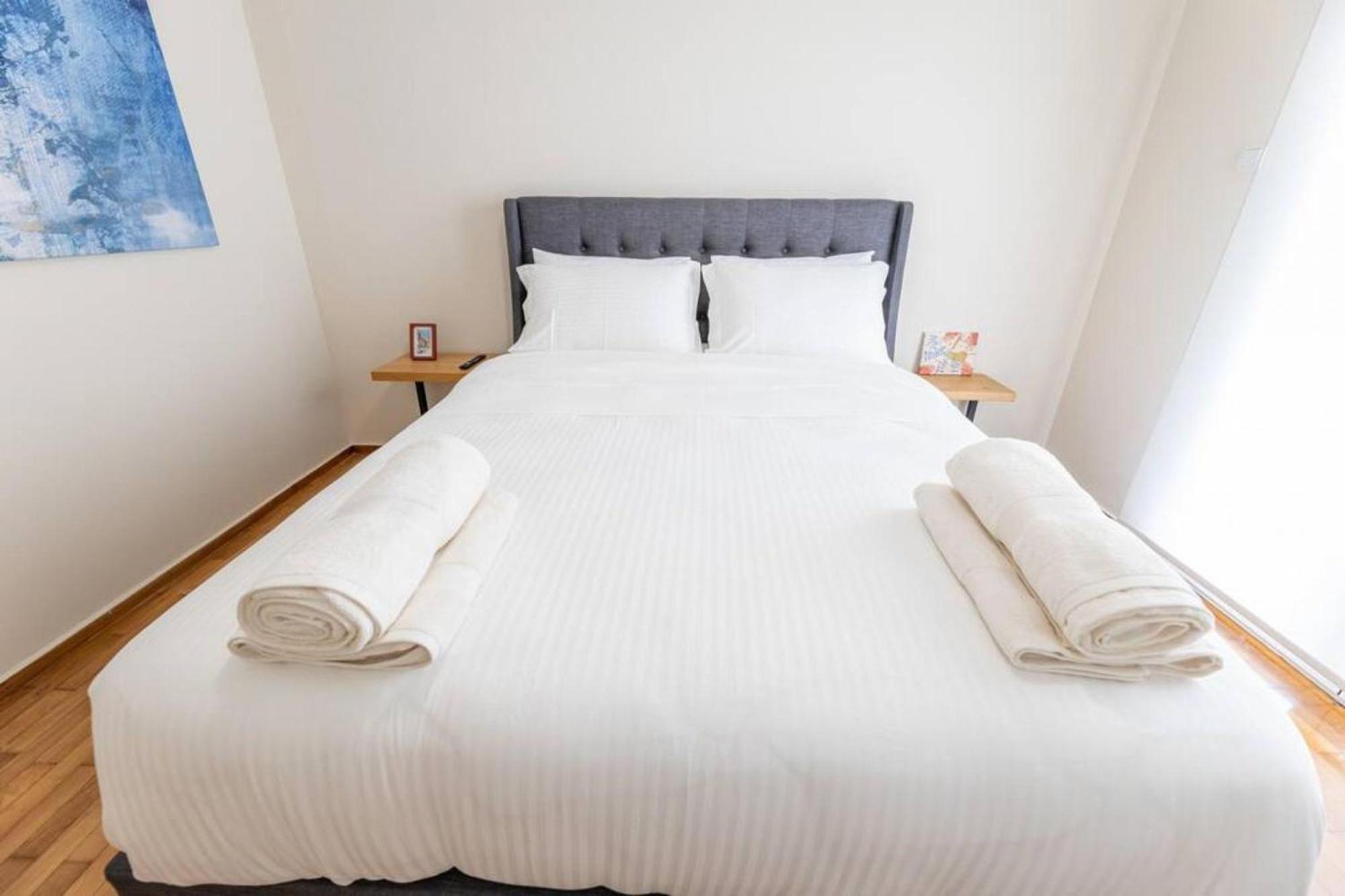 Amfitritis Family Lux Apartment At Palaio Faliro 아테네 외부 사진